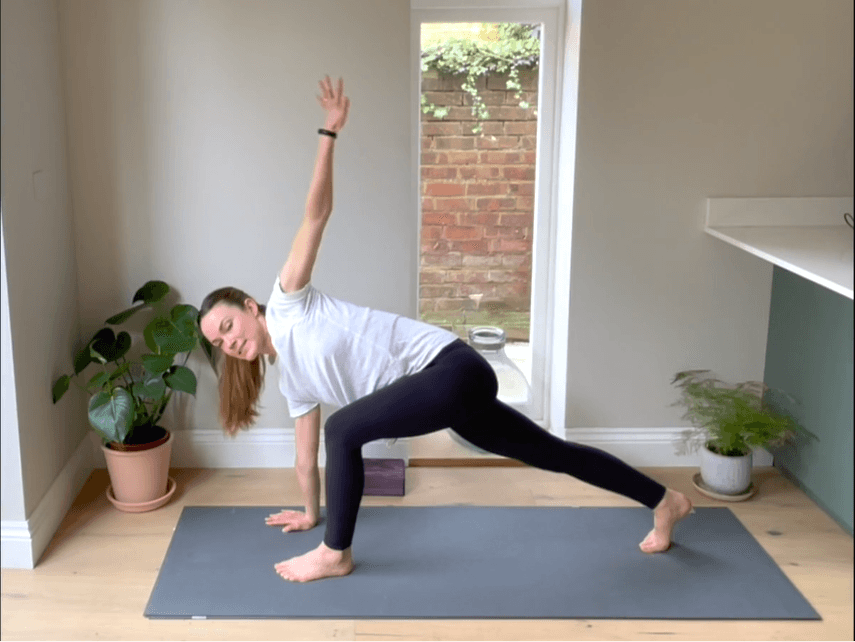 Yoga with Agnes – Shoulder Release Flow